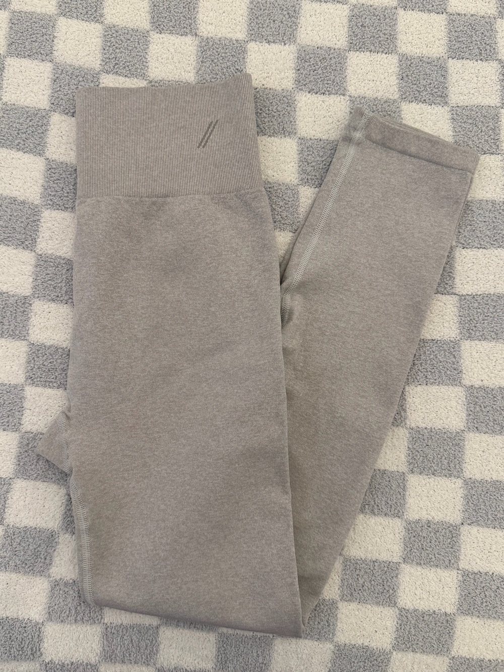 TALA | zinnia seamless leggings light gray size medium